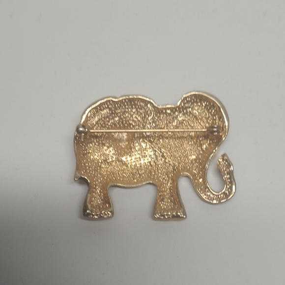 Elegant Black Elephant Brooch with Gold Accents - Picture 2 of 4